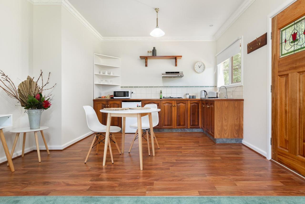 Cockatoo Cottages エクステリア 写真