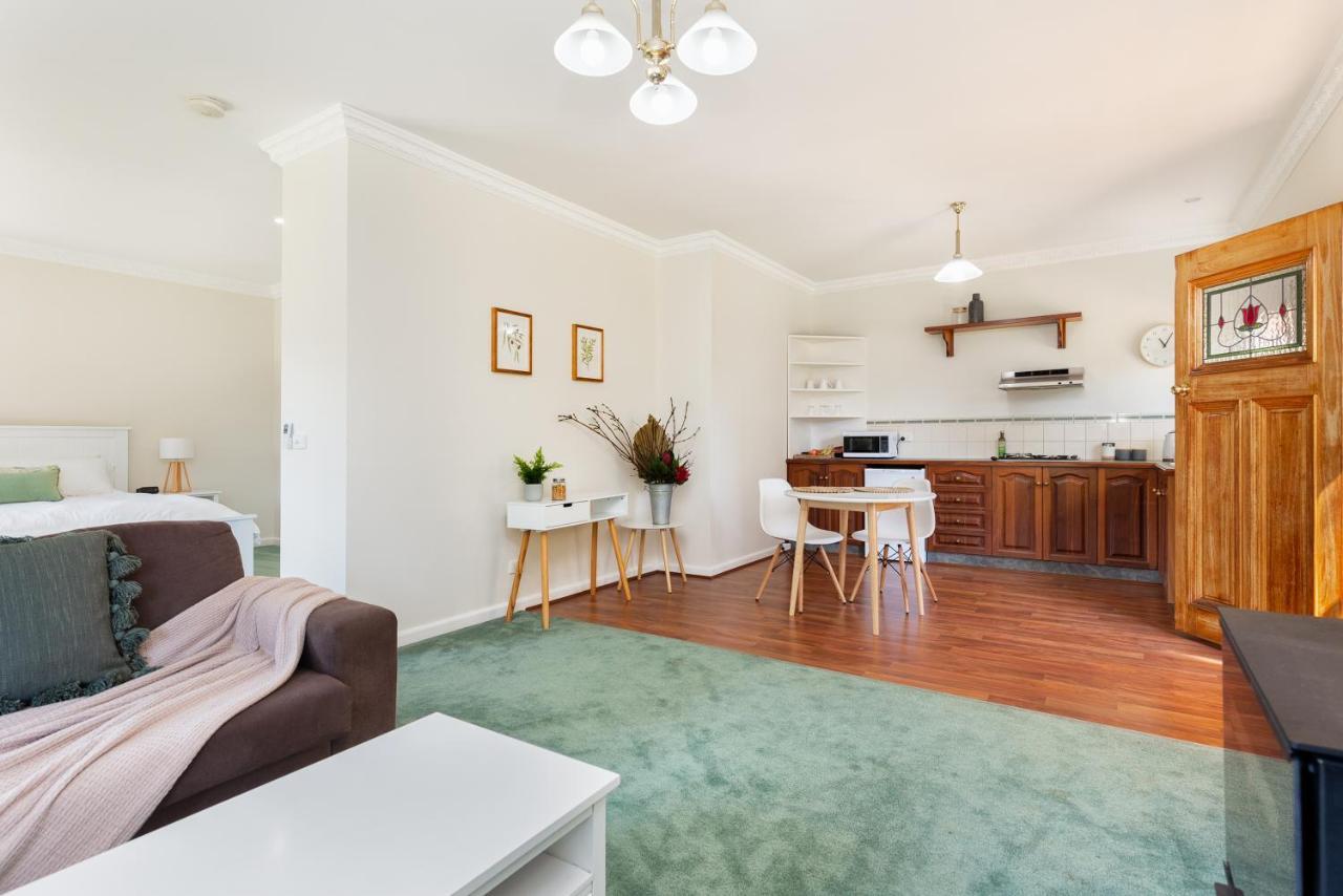 Cockatoo Cottages エクステリア 写真